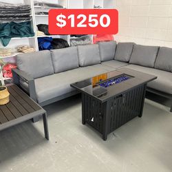 New inbox patio furniture (We deliver and Finance)
