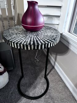 End table
