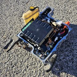 2004-2009 Toyota Prius Hybrid inverter DC to DC converter (works perfectly) 