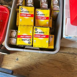 GE Soft White Lightbulbs 60, 75, 100 Watts