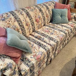 Couch / Sofa