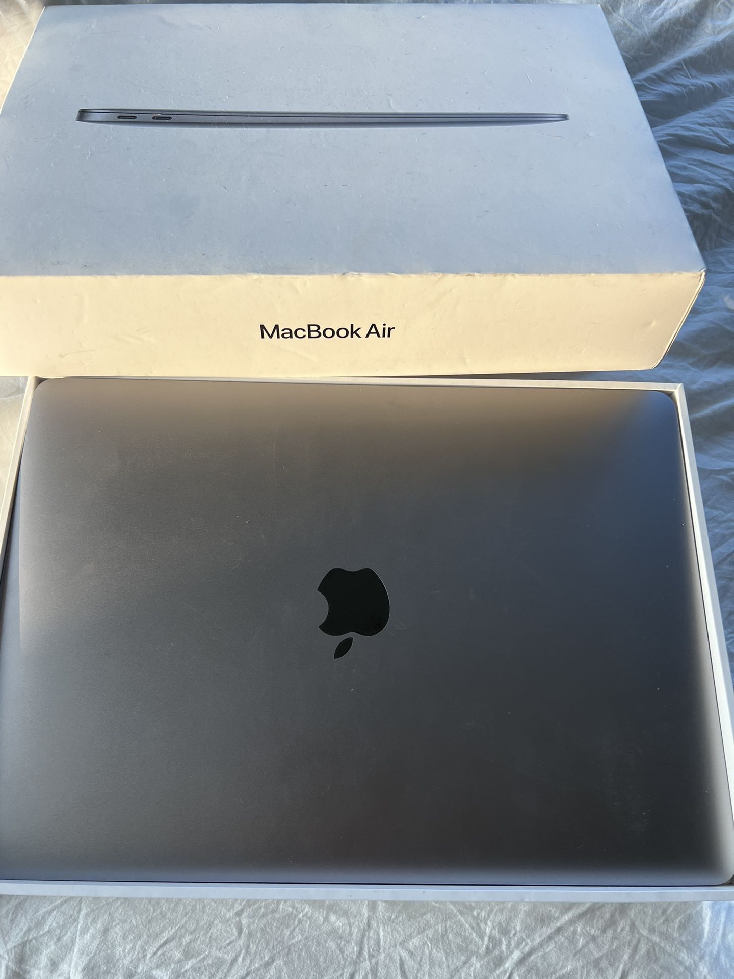 Mac Book Air - Barely Used 