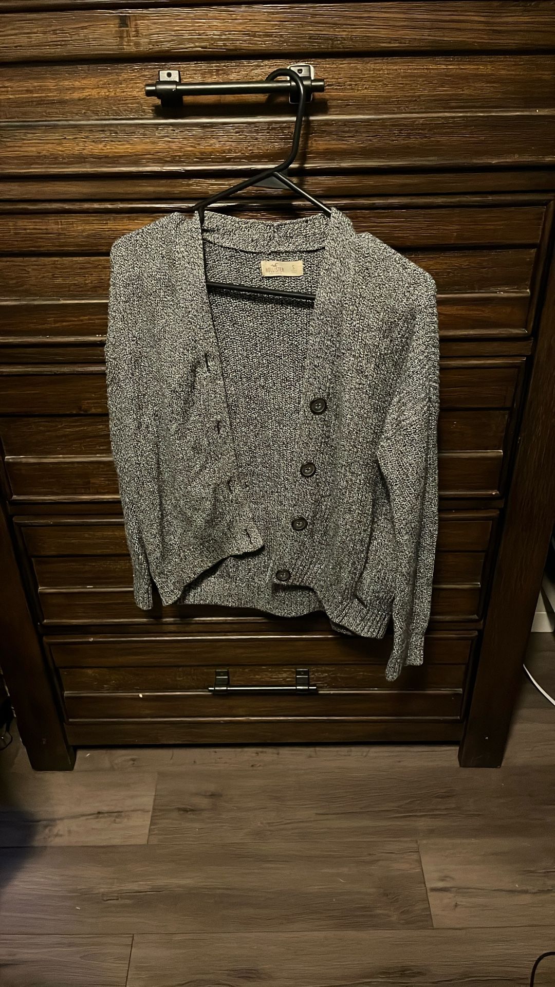 Hollister Cardigan