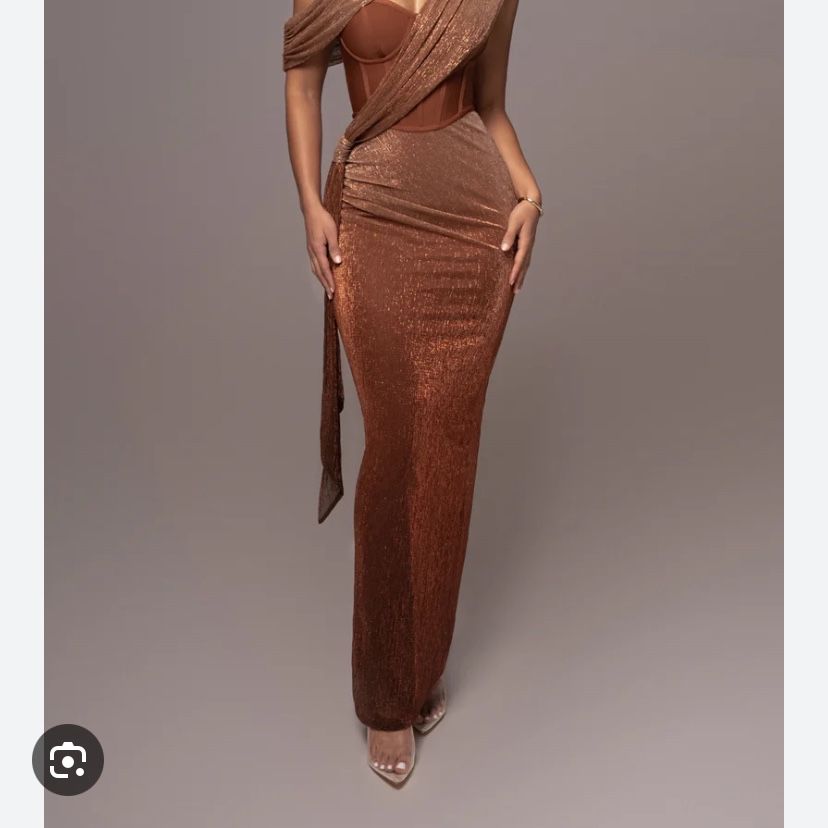 Gold Celestina Maxi Dress for Sale in Whittier, CA - OfferUp