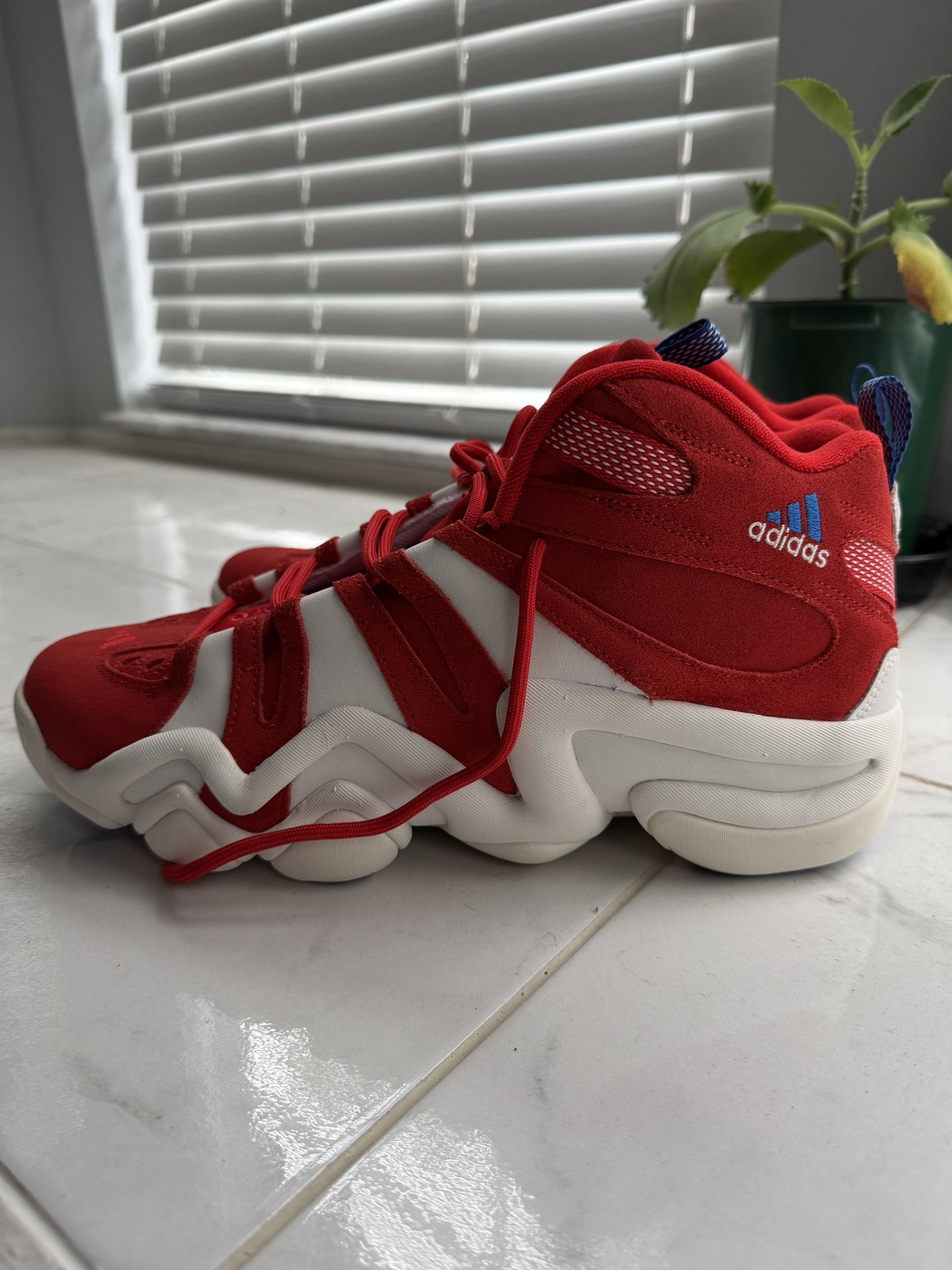 Kobe Crazy 8 “Philly”