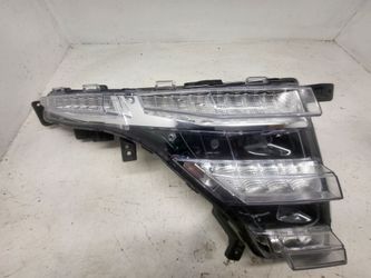 Hyundai Santa Cruz passenger side headlight assembly