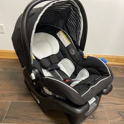 car seat Graco - like new