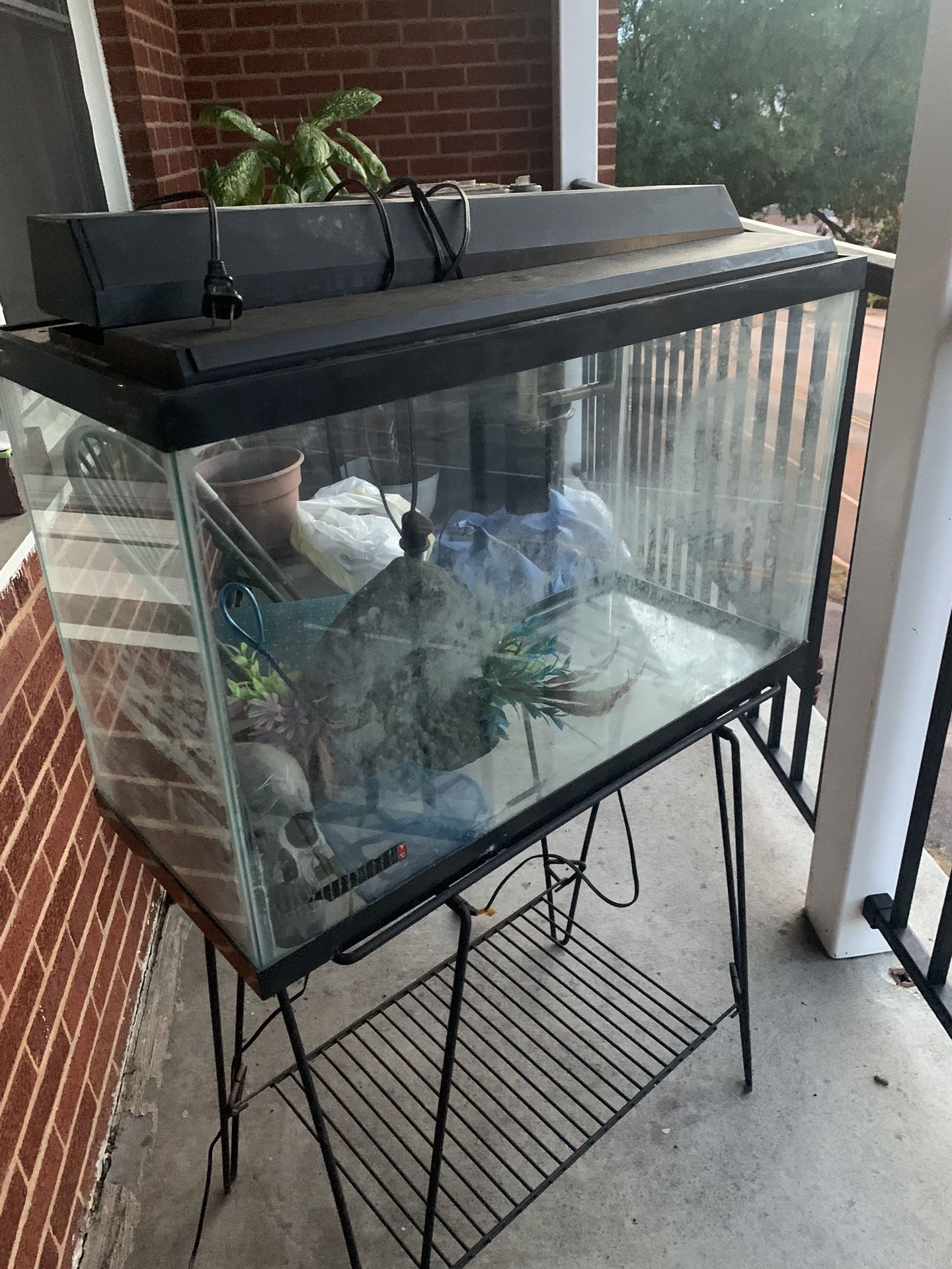 30 Gallon Fish Tank Aquarium With Top, Light. Filter Accessories