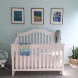 Convertible Toddler Bed/Crib and Dresser- Pick Up In Boca