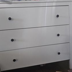 Ikea 3 Drawer Dresser
