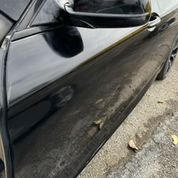 11-16 BMW F10 535i 550i 528i M5 front driver Side Door