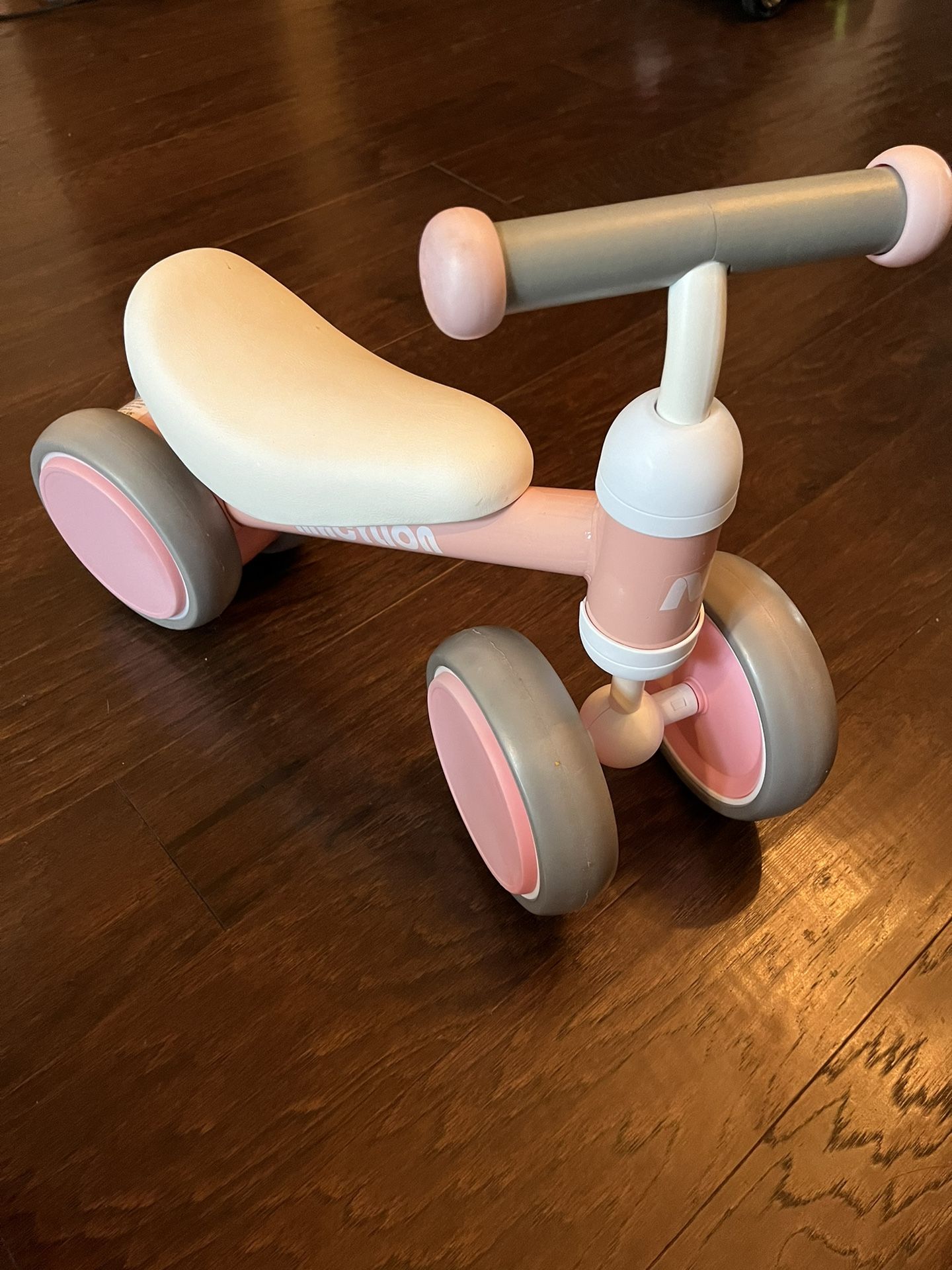 Baby Balance Bike Toys for 1 Year Old Gifts Boys Girls 10-24 Months Kids Toy Toddler Best First Birthday Gift Children Walker No Pedal Infant 4 Wheels