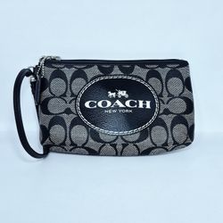 Coach New York Horse and Carriage Signature Wristlet