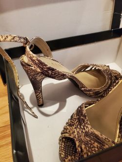 Ralph Lauren heels size 8