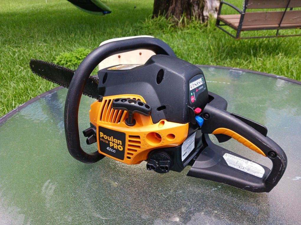Poulan Pro 18 Inch Chainsaw PP4218A