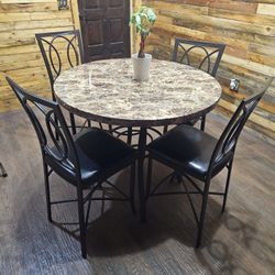 Round Dining OR Patio Table With Chairs
