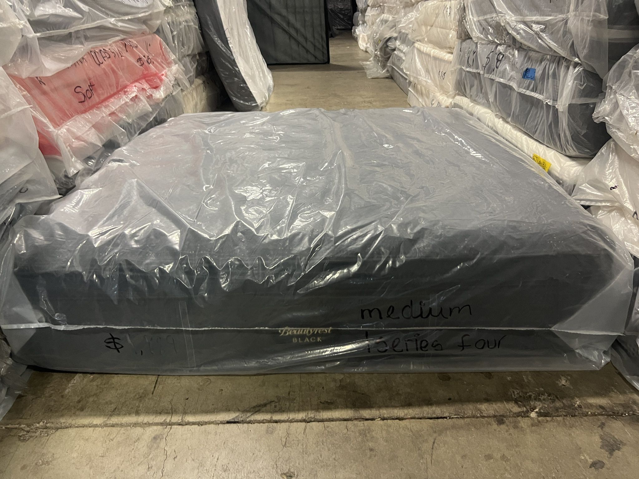 💥King Mattress Beautyrest Black Series Four Medium Pillowtop 💥