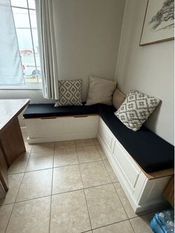 Breakfast nook