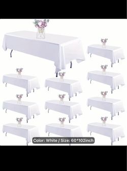 White linen table clothes