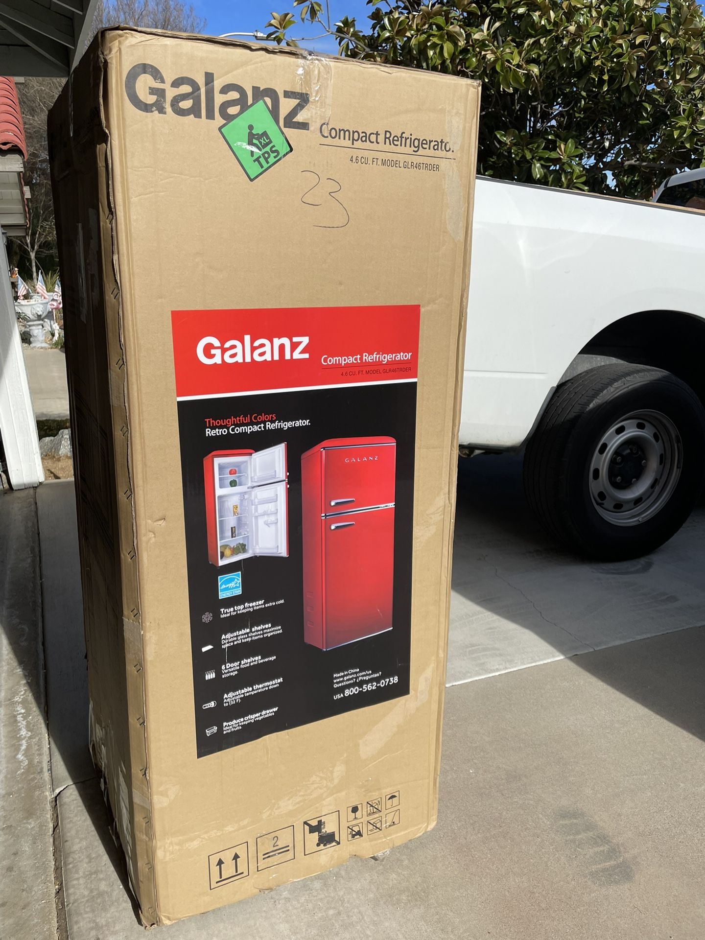 Galanz GLR46TRDER Retro Refrigerator, 4.6 Cu Ft, Red