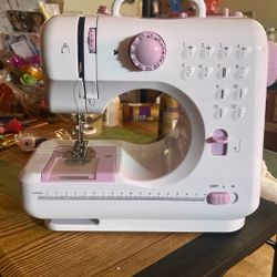 Mini Sewing Machine 