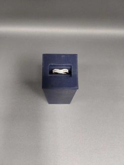 White Gold 14k (.585) 3.2 grams Size 7.5