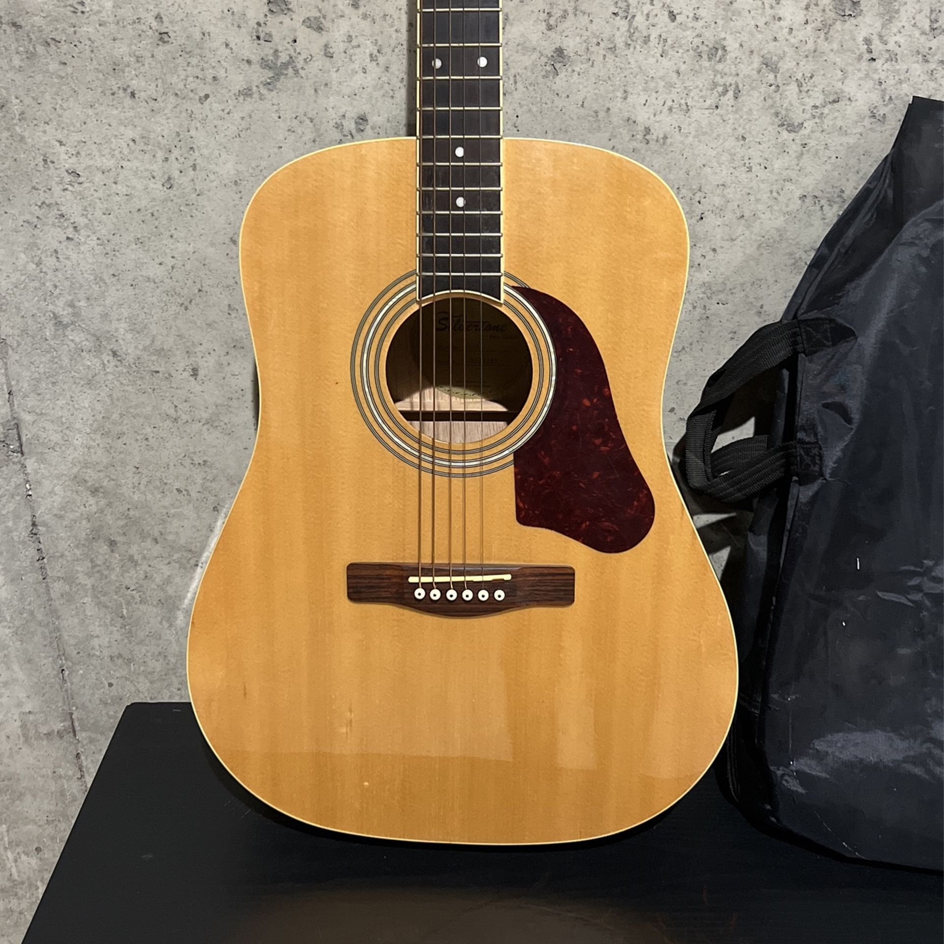 Silverstone Guitar EXCELLENT CONDITION