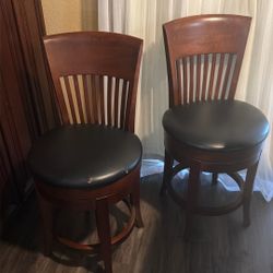 Bar Stools 24” Swivel.