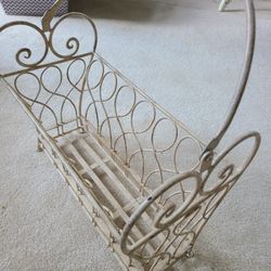 Shabbychic Magazine wrought iron Towel Book Rack Hinged Flower  Basket 