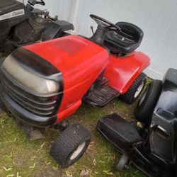 Craftsman Running Lawnmower 