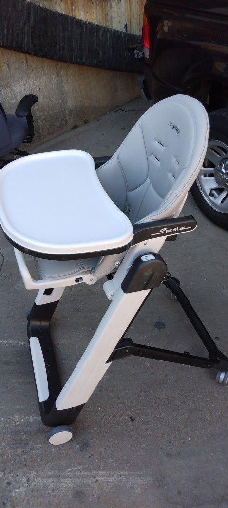 Peg-Pe'rego Siesta High Chair