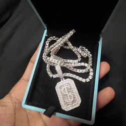 Pendant And Chain 