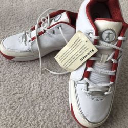 NEW 2005 Mens Size 9.5 OG CONVERSE DWAYNE WADE CITY OX LOW WHITE RED