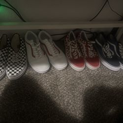 4 Size 12 Vans