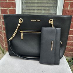 Michael Kors Purse And Wallet 