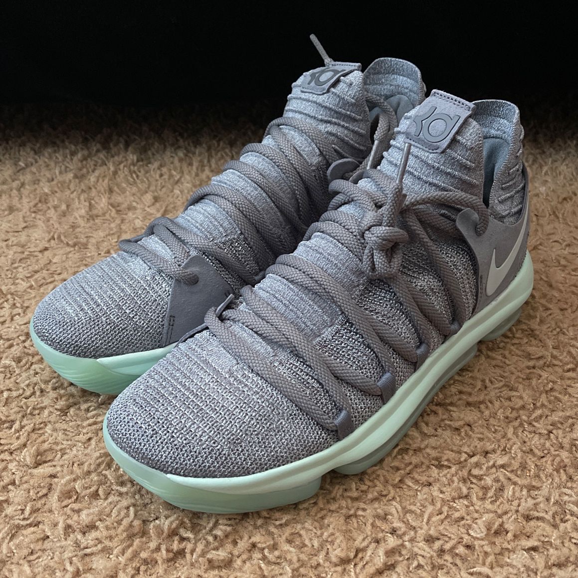 Nike KD Durant Shoes Igloo Grey Cool Size 10 for Sale in Chino Hills, CA - OfferUp