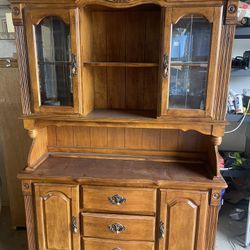 China Cabinet Or China Hutch