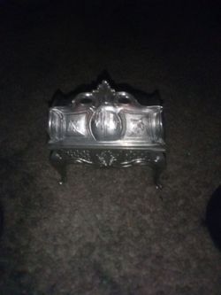 Silver Ornate Metal Jewelry Trinket Box