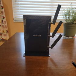 AC1900 Nighthawk by Netgear