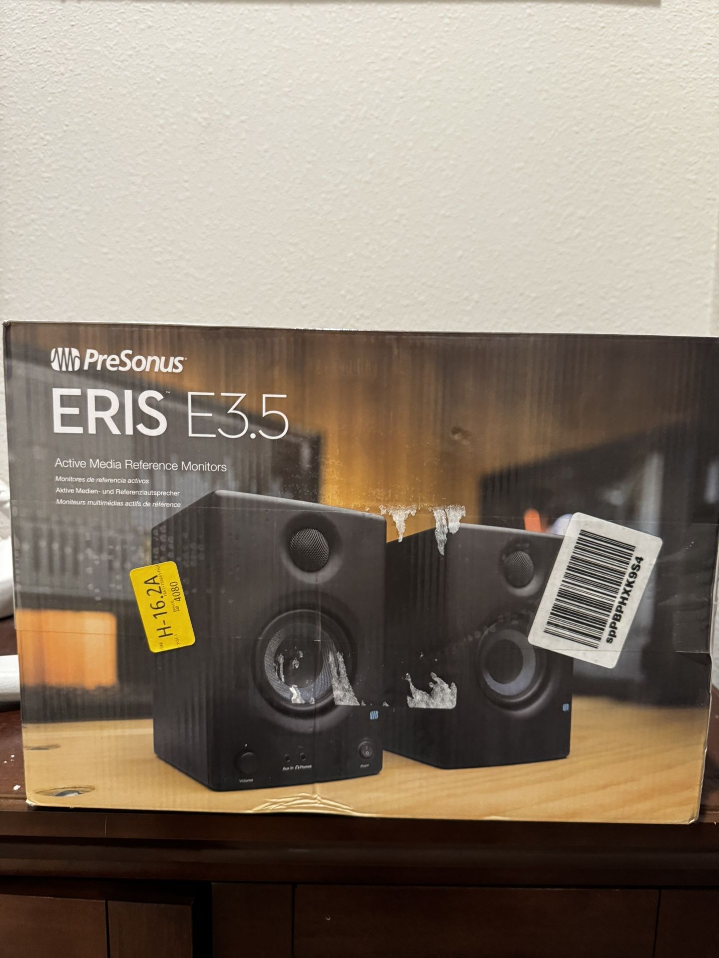 Presonus eris E3.5 studio speakers