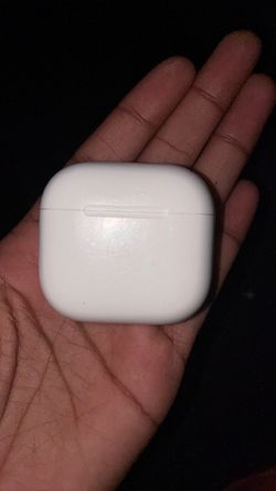 AirPods 4