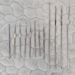 VTG METAL CROCHET HOOKS VARIOUS LENGTHS - LOT of 12