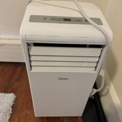 Midea 6000 BTU Air Conditioner 