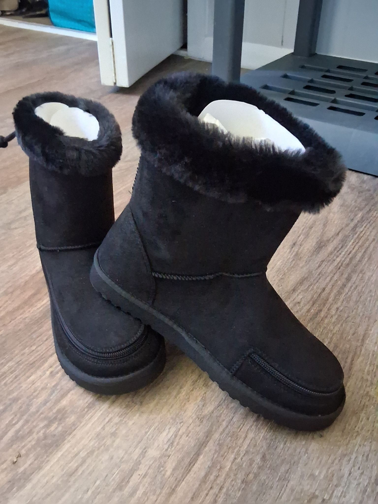 Women's Boots Size 6-m Billy's Shoes