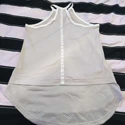 UNDER ARMOR WOMEN’S TANK SIZE  XS