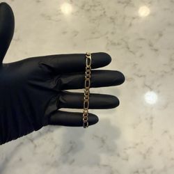 14k Gold Figaro Bracelet 