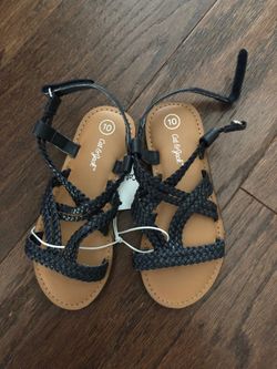 New $15 size 10 kids Cat & jack sandals