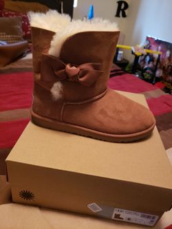 Kid Size Daelynn Uggs
