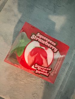 Squeeeeze Strawberry