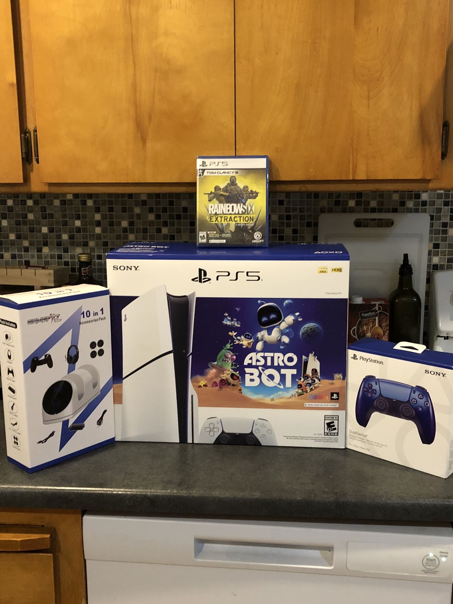 Ps5 Slim Disc Edition BRAND NEW SEALED NEVER BEEN OPENED
